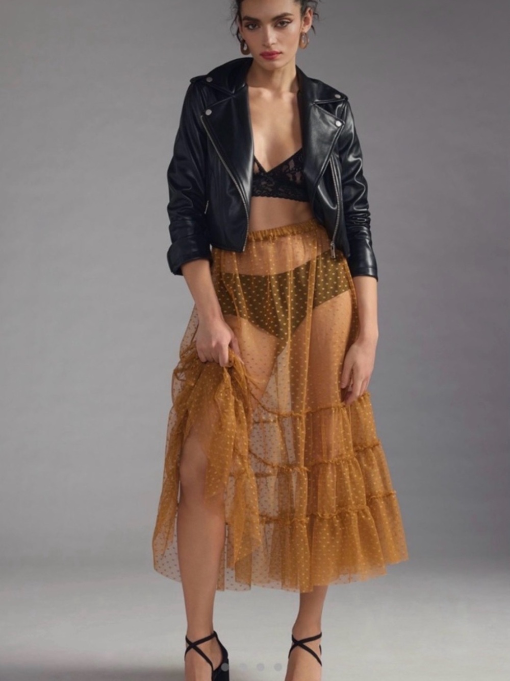 NWOT Anthropologie Sheer
Tiered Skirt Size XL